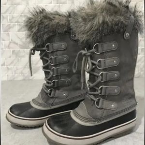 Sorel Womens Joan of Arc Boots Size 8 Gray Leather Faux Fur Lace up